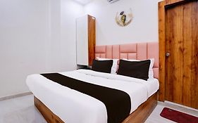 Hotel O Airport View Naroda 3* India